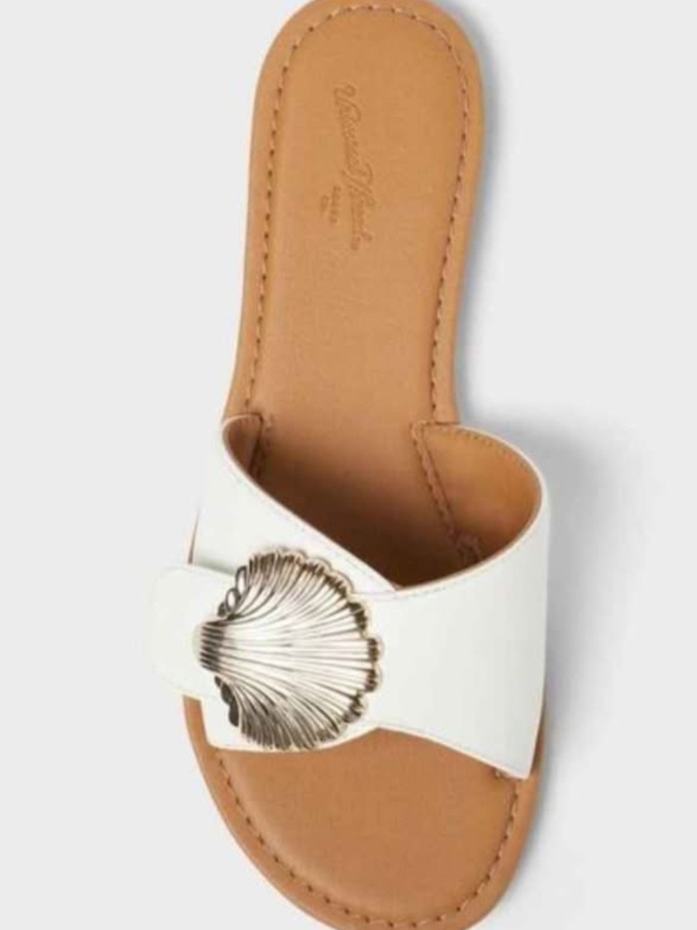 Universal Thread Shoes Womens Size 6.5 White Nesryn Shell Ornament Slide Sandals